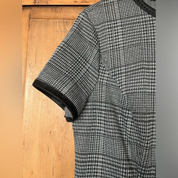 Max Studio Small glen plaid short sleeve dress - Picture 12 of 15